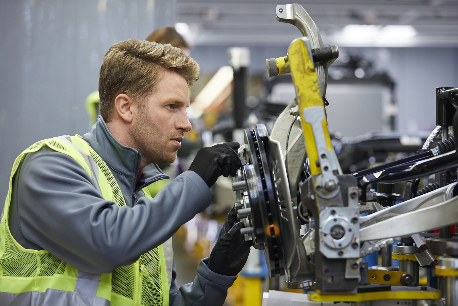 DIPLOMA IN AUTOMOBILE ENGINEERING