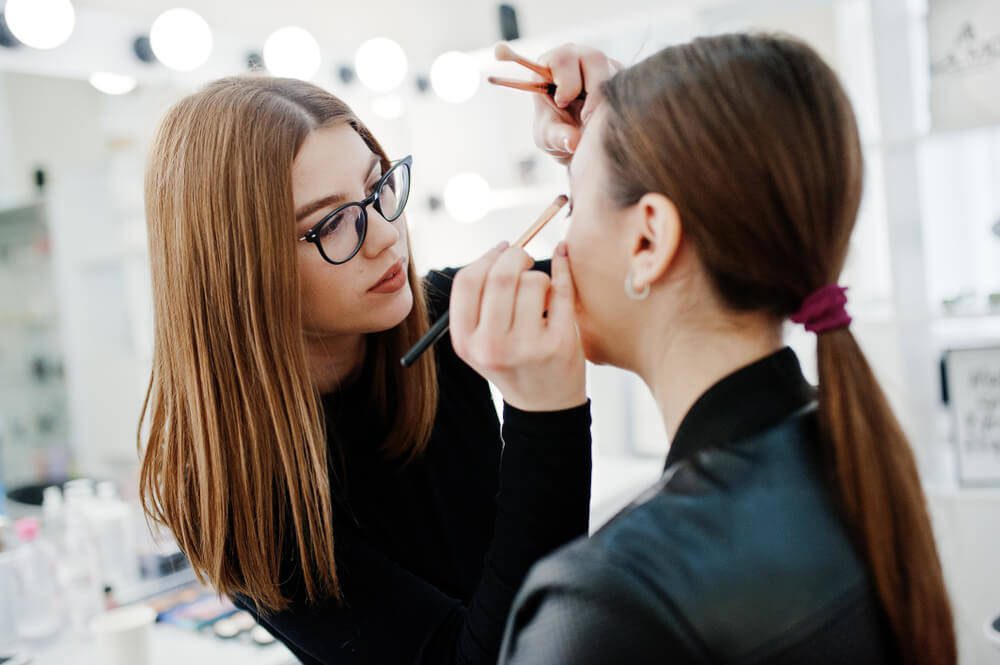 DIPLOMA IN BEAUTY PARLOUR